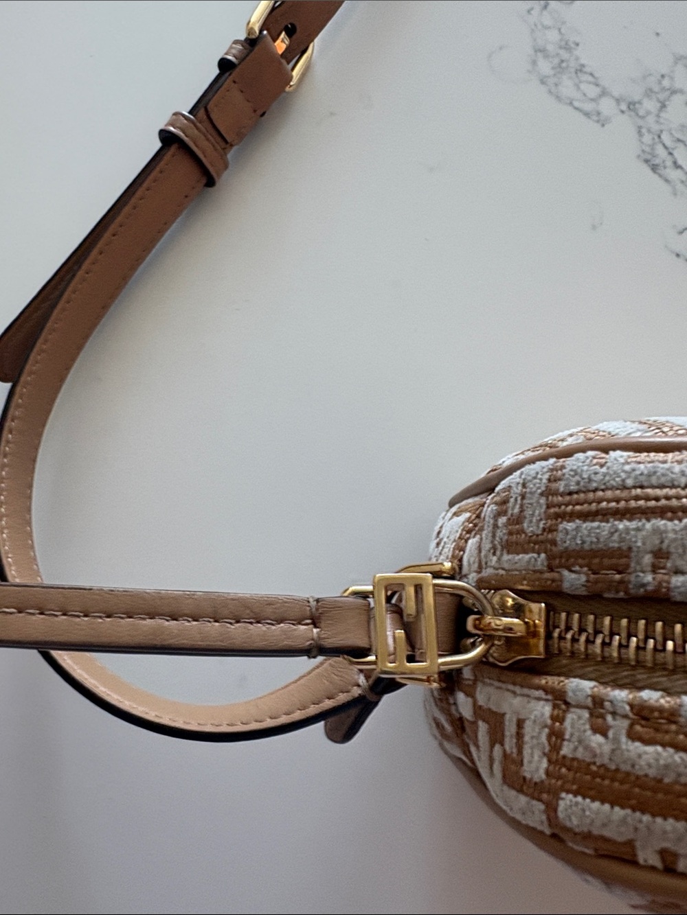 REAL Fendi Tan/Ivory FF Monogram Camera Bag, dust bag, proof of authenticity - Picture 5 of 11
